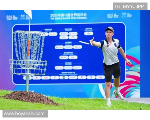 飞盘竞技盛况：成都飞盘队荣登全国排行榜首位